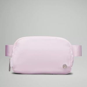 NWT Lululemon Everywhere Belt Bag 1L Meadowsweet Pink